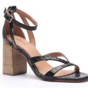 #90 CREVO Kaitlyn 80Snakeskin Black Chunky Heel Sandals